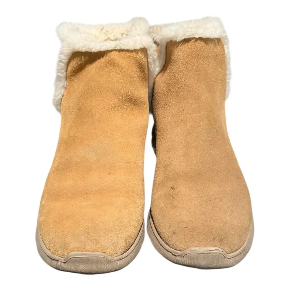 Skechers Women's On the GO Stellar Winter Boots Cozy Step Chestnut Size 9